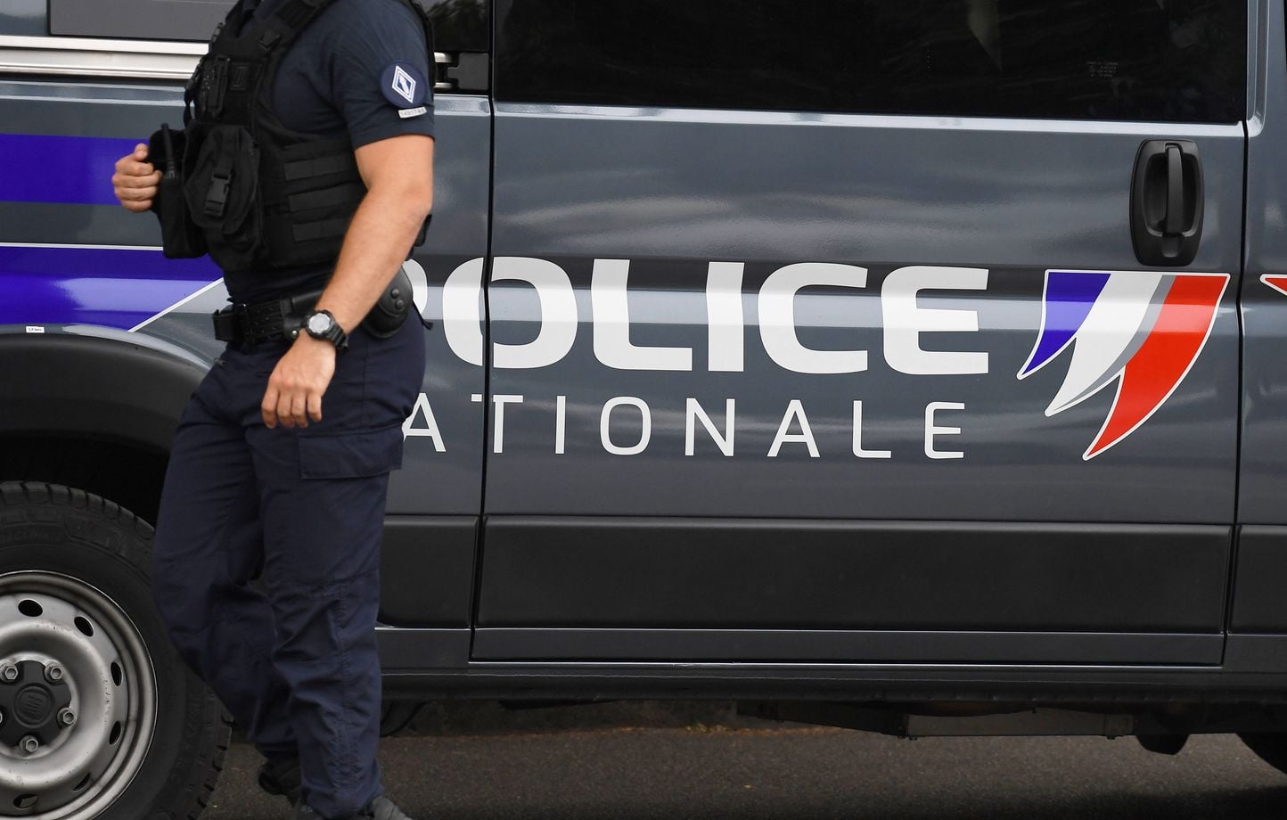 Un hombre muere al prenderse fuego y deja gravemente herido a su pareja y a su recién nacido Un hombre muere al prenderse fuego y deja gravemente herido a su pareja y a su recién nacido